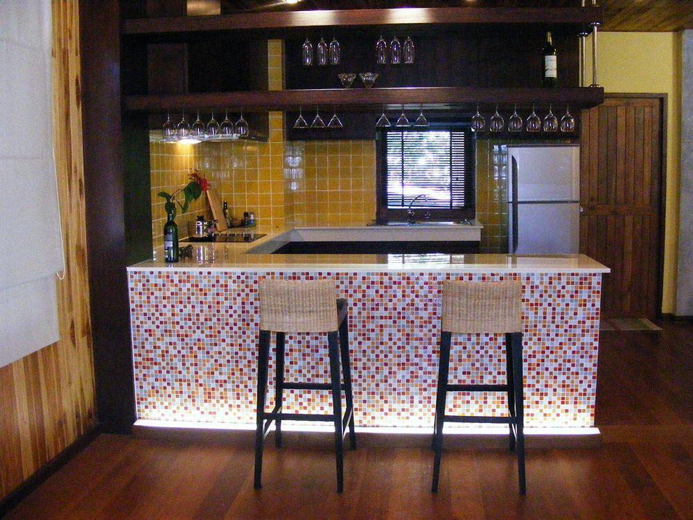 Baan Banyan Villa, Wood House Short Walk To Mae Nam Beach Buitenkant foto