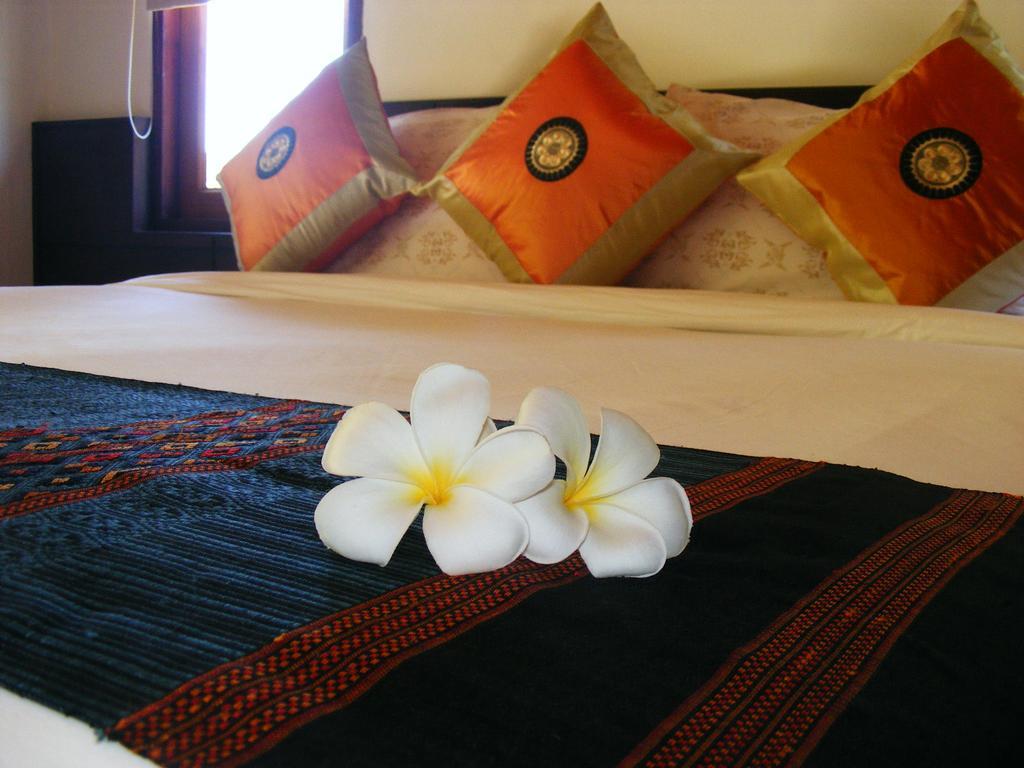 Baan Banyan Villa, Wood House Short Walk To Mae Nam Beach Buitenkant foto