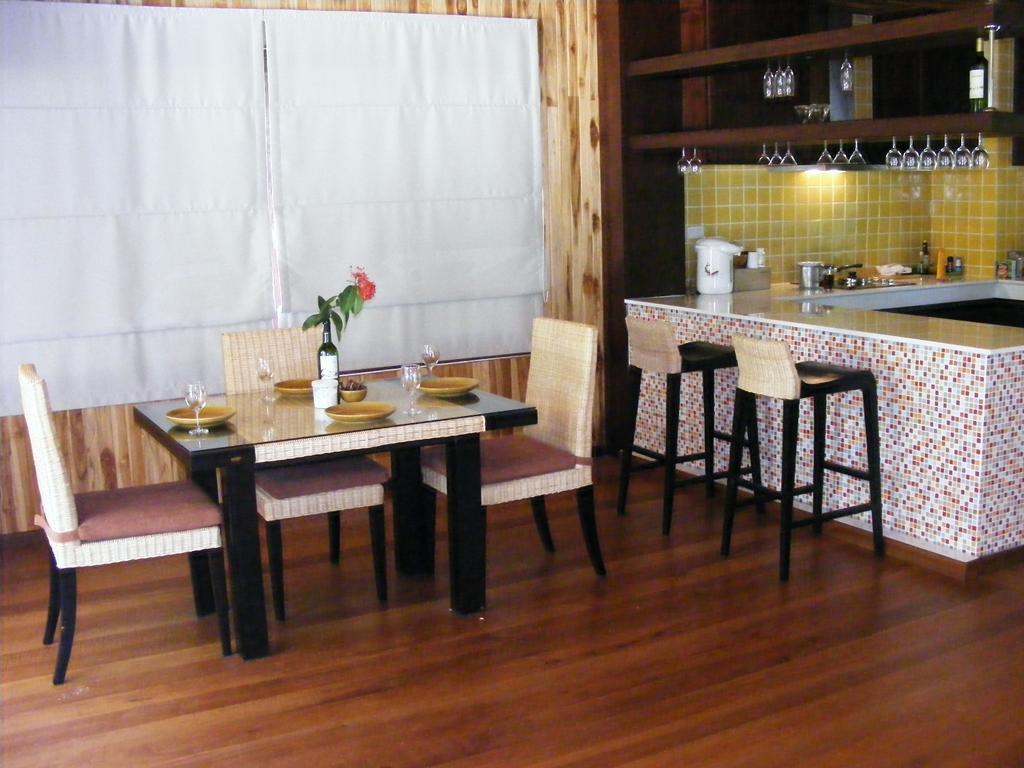 Baan Banyan Villa, Wood House Short Walk To Mae Nam Beach Buitenkant foto